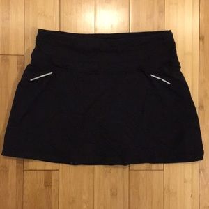 Athleta skirt with shorts